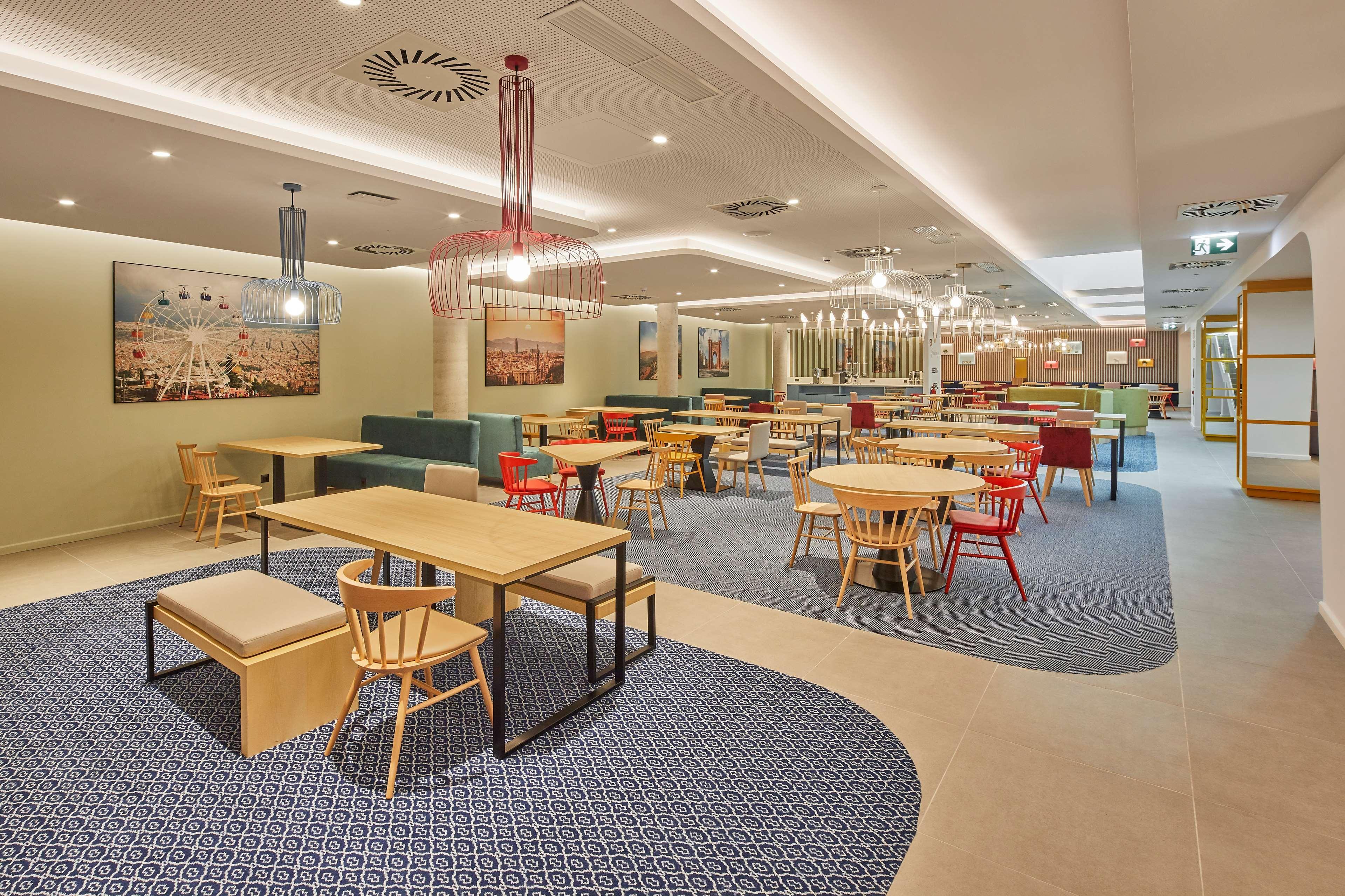Отель Hampton By Hilton Barcelona Fira Gran Via Оспиталет-де-Льобрегат Экстерьер фото